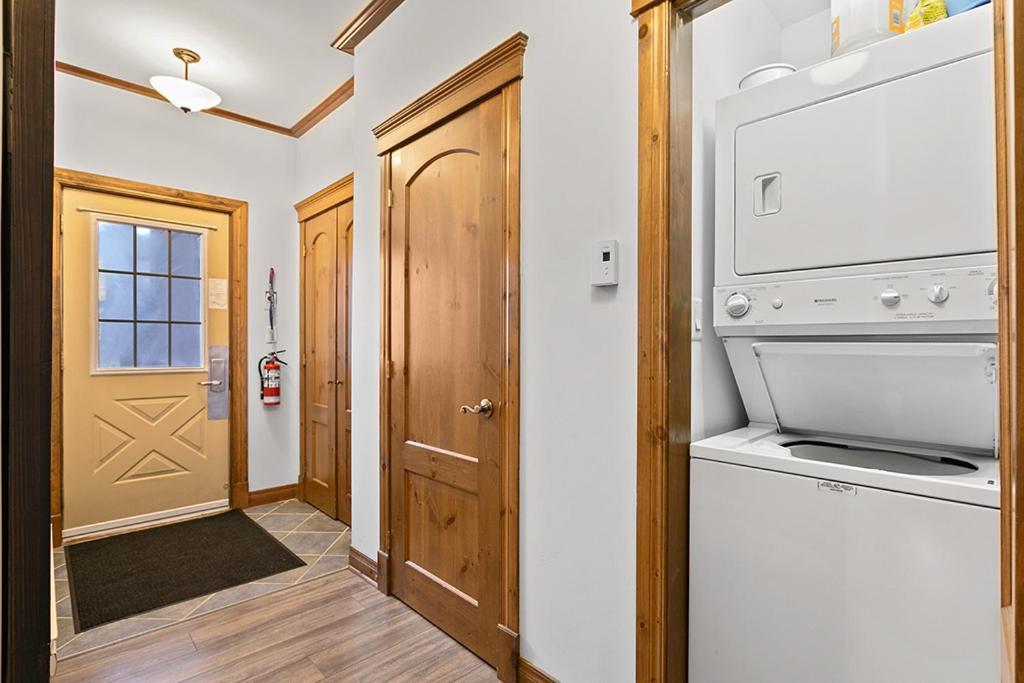 Le Manoir 106-7 By Escapades Tremblant Apartment Mont-Tremblant Exterior photo